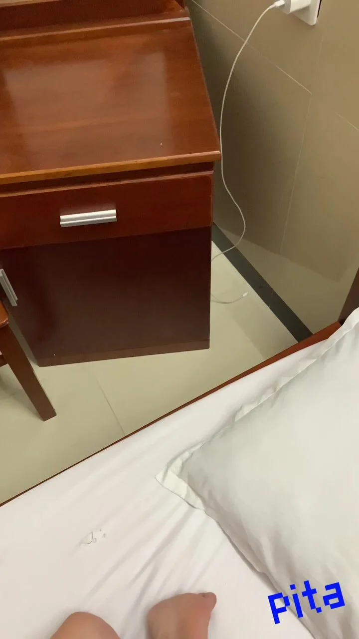 chị gái mưa 92 chưa chồng dáng đồng hồ cát nhiều nước